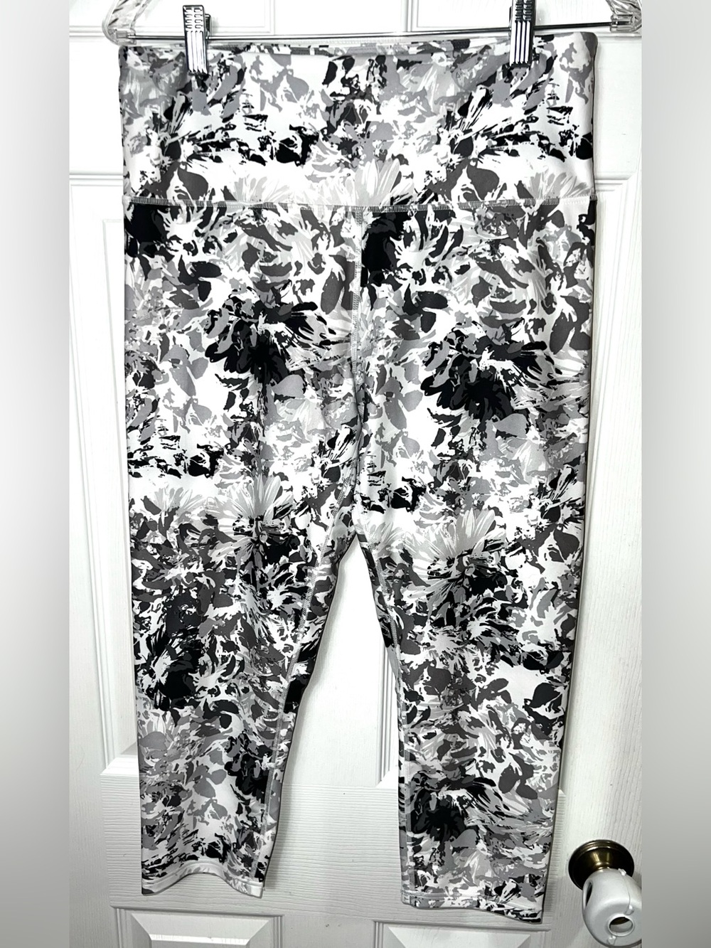 Balance Collection Activewear Capris Capri Leggings Capri Activewear Leggings XL